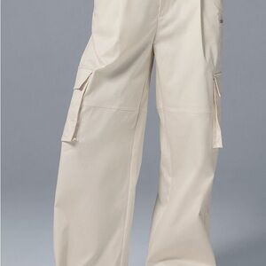 Alo High-Waist Night Out Cargo Trouser